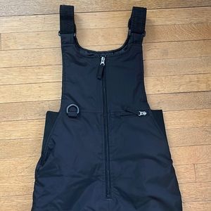 Kids ski bib overalls size 7, like new, black